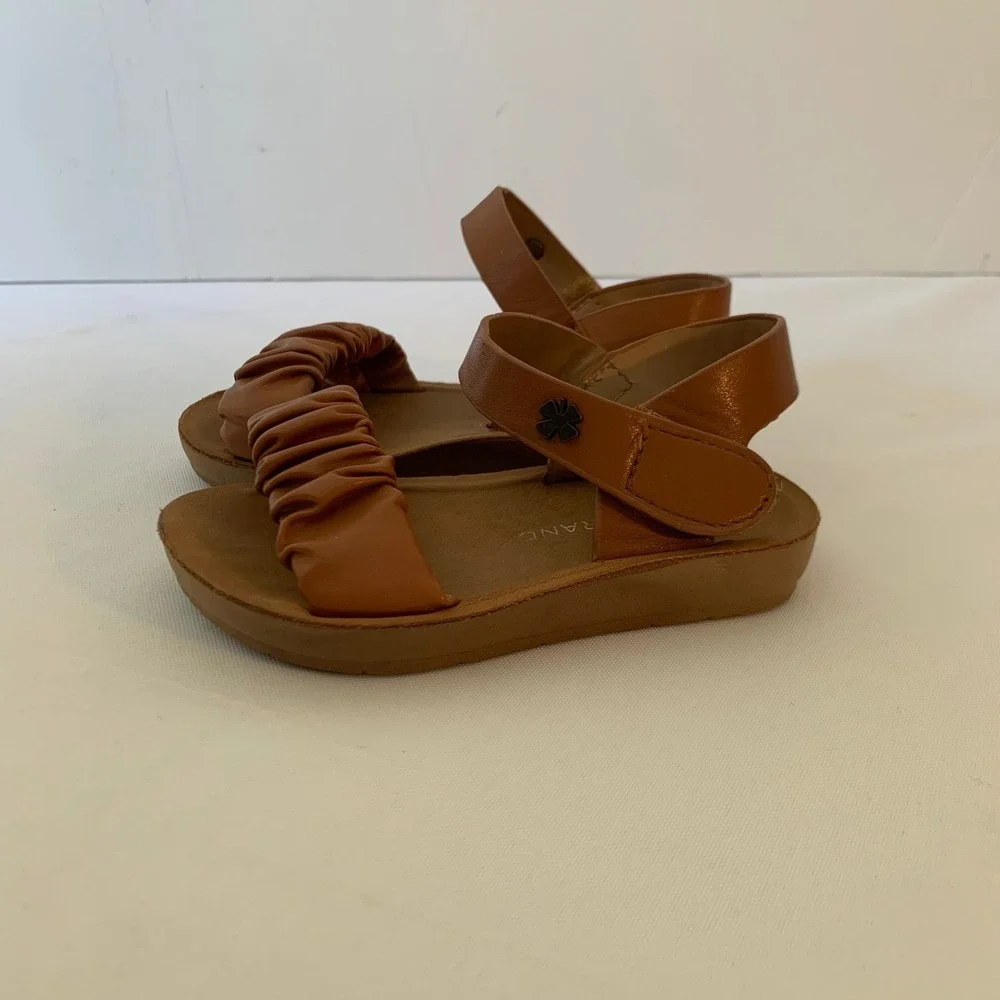 Lucky Brand Ruched Sandals Baby Size 5 Cognac Brown Coastal Resort Boho Chic